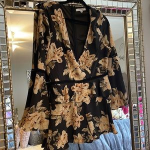 ONE ONE SIX  size L Floral jumpsuit with bell sleeves